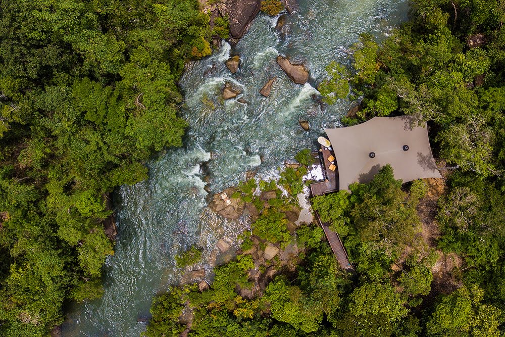 adventure-cambodia-romantic-couples