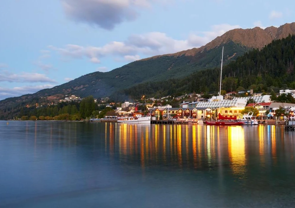 stunning-lakes-best-new-zealand