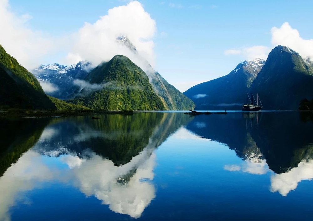 new-zealand-milford-sound-beautiful
