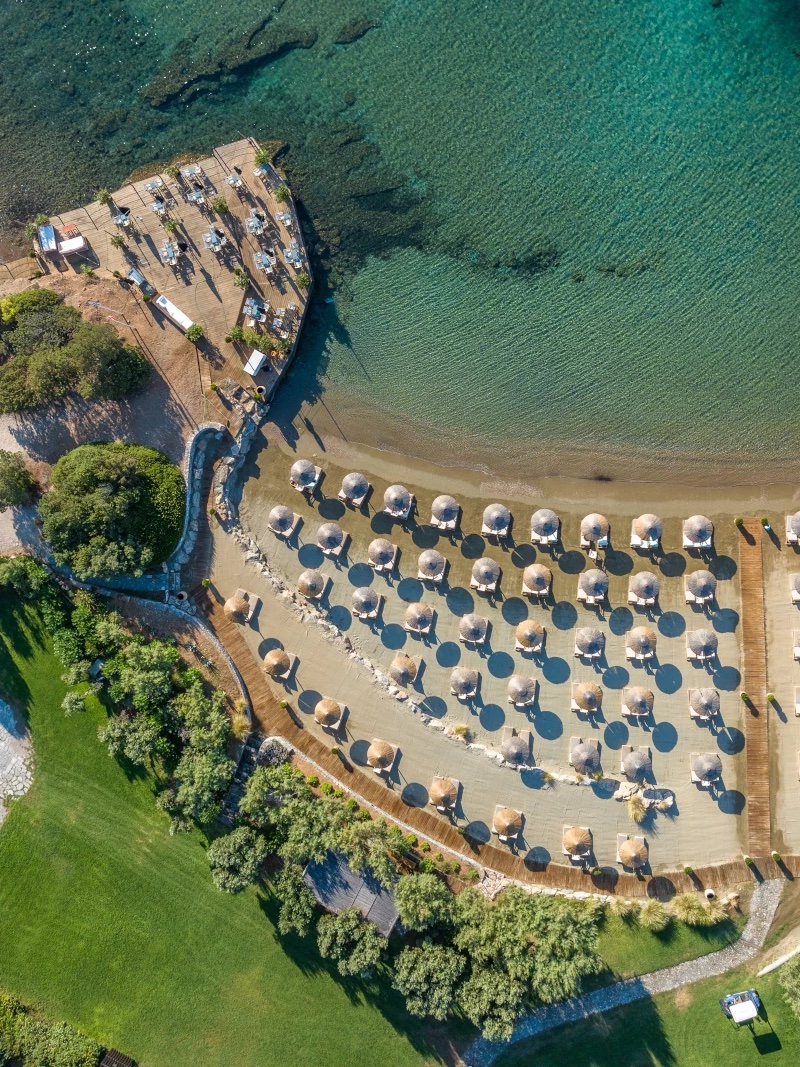 cape-sounio-luxury-beach